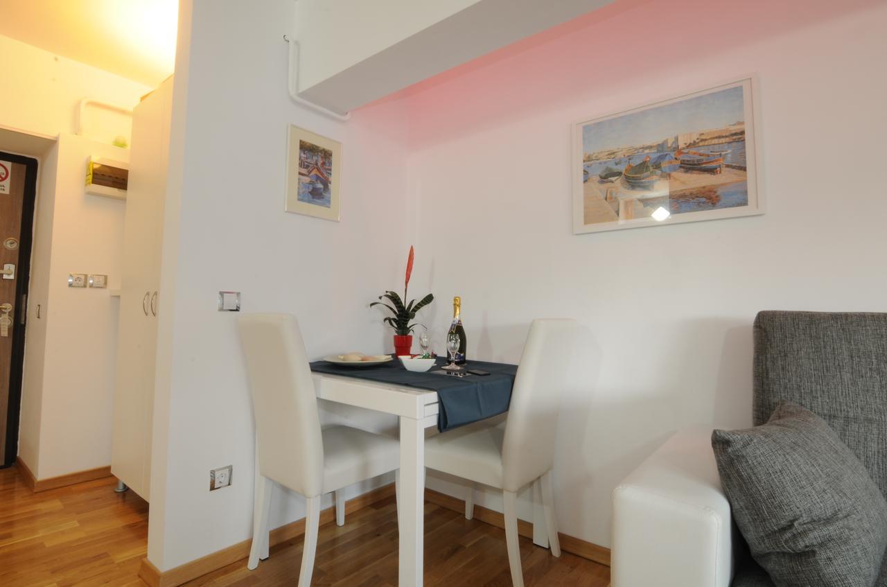 White Dream Suites Iasi Exteriör bild