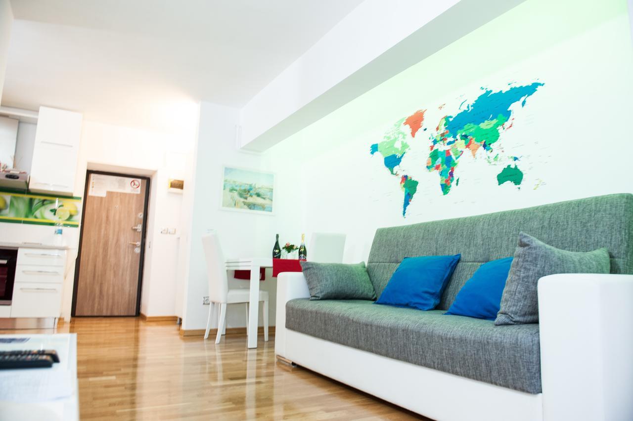 White Dream Suites Iasi Exteriör bild