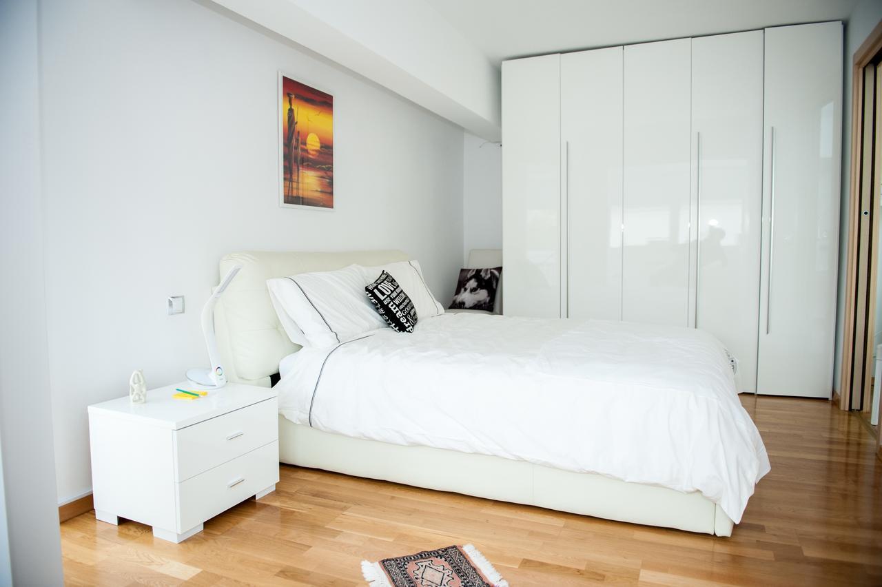 White Dream Suites Iasi Exteriör bild