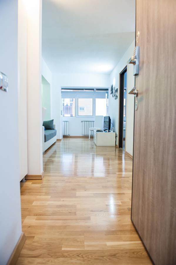 White Dream Suites Iasi Exteriör bild